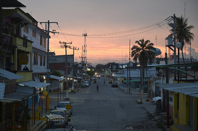 6歳女児のレイプ殺人疑われた男性、群衆にリンチされ焼死 メキシコ