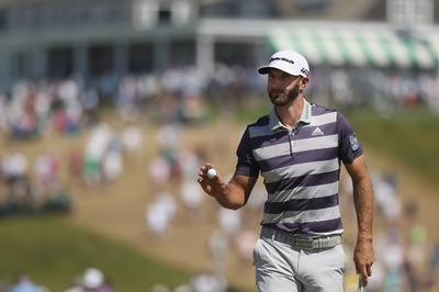 ジョンソンら4人が首位タイで全米OP最終日へ、速いグリーンに悪戦苦闘