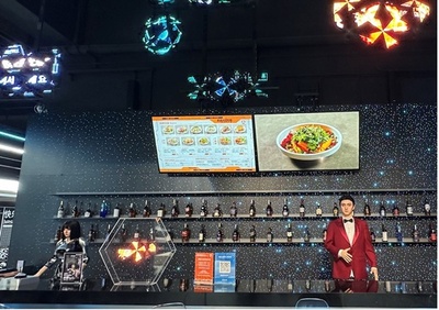 北京にロボット4S店とレストラン誕生 多くの来訪者で賑わう