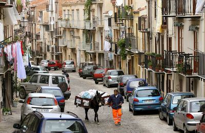 3兄弟が同じ日に心臓発作、長男だけ助かる 伊シチリア島