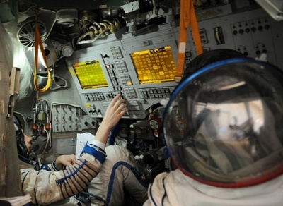 ロシアで20年ぶりの女性宇宙飛行士、14年に宇宙ステーションへ