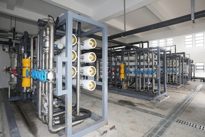 中国経済の弱点「水不足」を克服できるか 海水淡水化事業に山積する課題