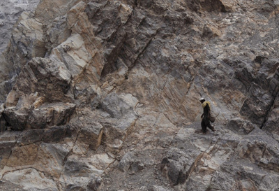 初期人類、二足歩行を「岩場」で獲得 英研究