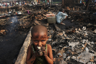 インド貧民街で火災、700戸全焼