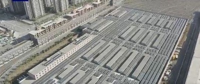 地下鉄車両倉庫の屋根が太陽光発電所に変身