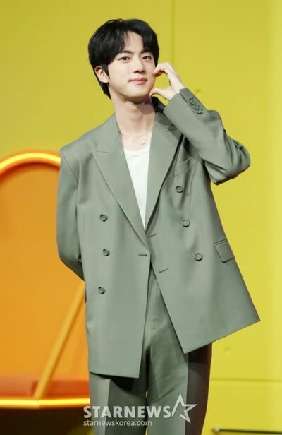 BTSジン、「大混乱キアン荘」反響に「授賞式より多く連絡が来た」