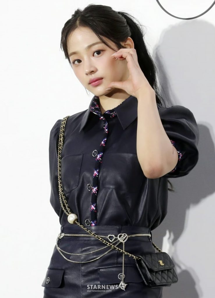 (c)STARNEWS