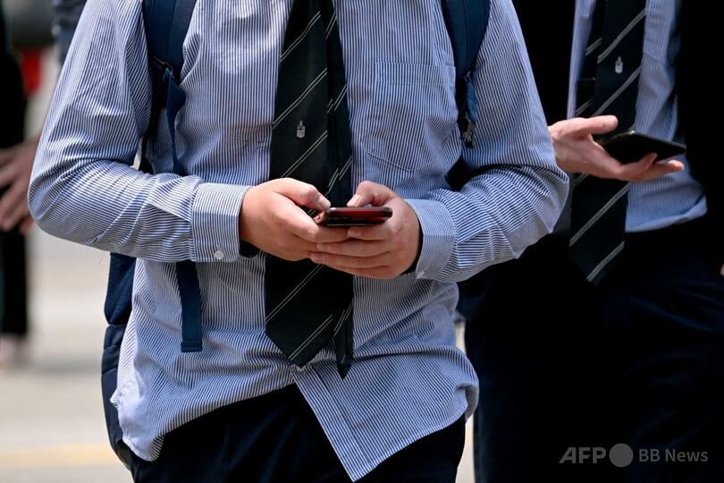 豪州のSNS禁止、各国の若者から賛否の声