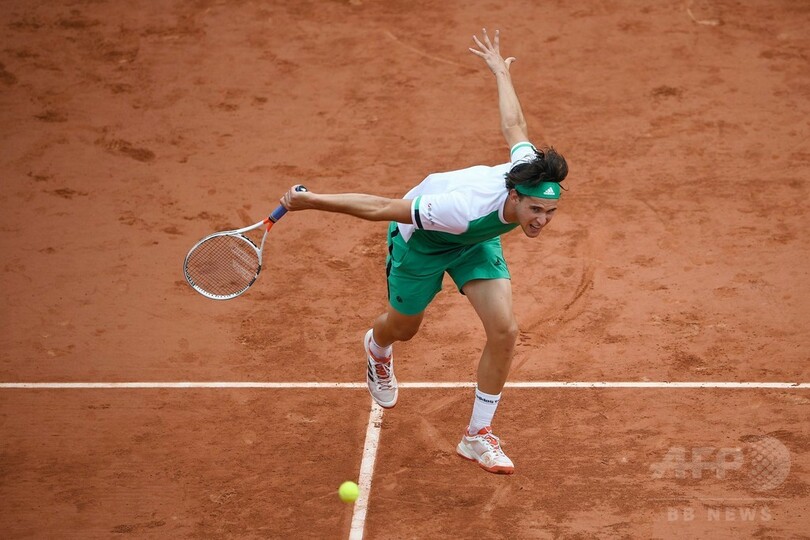 ティエムが全仏OP4強、完敗ジョコビッチは6年ぶりトップ2陥落へ