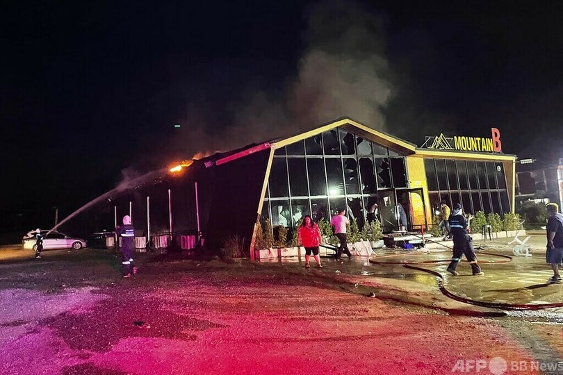 ナイトクラブで火災、13人死亡・40人負傷 タイ・チョンブリ