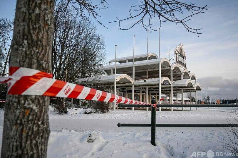 脱走のチンパンジー3頭射殺 スウェーデン動物園
