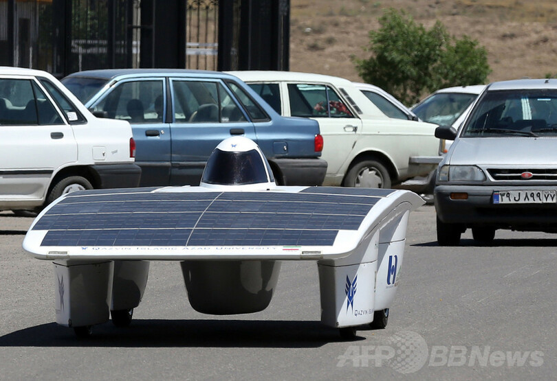 ソーラーカー大会に挑むイランの学生チーム、立ちはだかる経済制裁