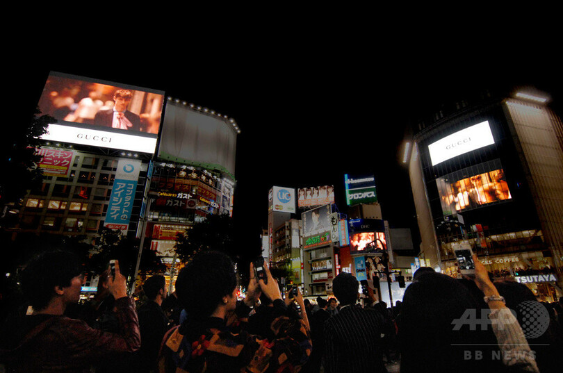 グッチ 最新コレクション特別フィルム 渋谷スクランブル交差点ビッグビジョンをジャック 写真4枚 国際ニュース Afpbb News