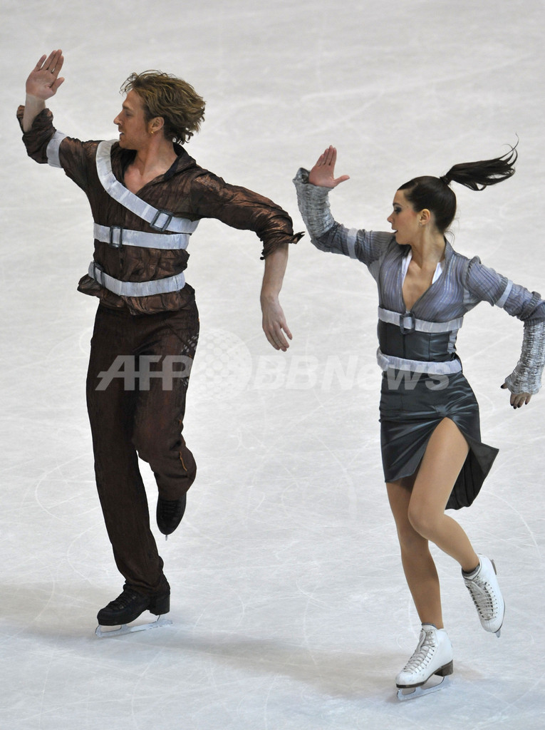 ドムニナ／シャバリン組 欧州選手権アイスダンスで逆転優勝