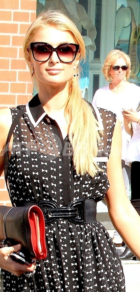 パリス ヒルトン パーティガールは卒業 ビジネスに専念 写真1枚 国際ニュース Afpbb News