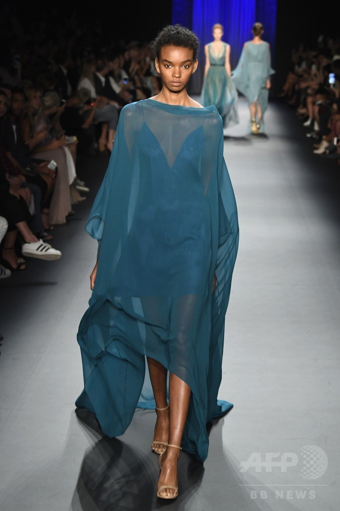 「オデイ・シャカール」17年春夏