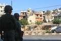 レバノン南部サイダ（シドン）近郊のハレトサイダで、イスラエル軍の空爆を受け破壊された建物（2024年10月27日撮影）。(c)MAHMOUD ZAYYAT / AFP