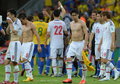 サッカーコンフェデレーションズカップ2013（Confederations Cup 2013）、グループA、ブラジル対日本。試合を終え、ピッチを後にする日本の選手（2013年6月15日撮影）。(c)AFP/YASUYOSHI CHIBA