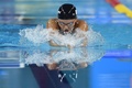第17回アジア競技大会（17th Asian Games、Asiad）競泳女子100メートル平泳ぎ決勝。レースに臨む渡部香生子（Kanako Watanabe、2014年9月21日撮影）。(c)AFP/PHILIPPE LOPEZ