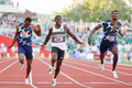 陸上男子短距離のトレイボン・ブロメル（中央、2021年6月20日撮影）。(c)Steph Chambers/Getty Images/AFP