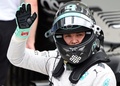 14F1第18戦ブラジルGP（Brazilian Grand Prix 2014）予選。ポールポジション獲得を喜ぶメルセデスAMG（Mercedes AMG）のニコ・ロズベルグ（Nico Rosberg、2014年11月8日撮影）。(c)AFP/VANDERLEI ALMEIDA