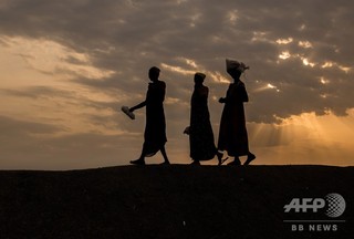配給に向かう女性を標的、10日間で125人がレイプ被害 南スーダン 配給に向かう女性を標的、10日間で125人がレイプ被害 南スーダン