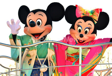 東京ディズニーランドのお正月、ミッキーも着物で登場 写真8枚 国際
