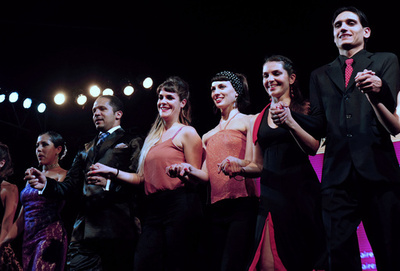 タンゴ世界選手権に同性ペア、初めて出場 アルゼンチン