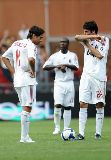 ミラン ジェノアに敗れ開幕2連敗