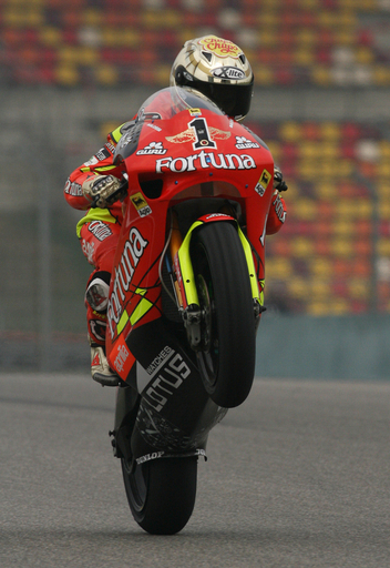 ＜07世界ロードレース選手権 第4戦＞250ccクラス・決勝、ロレンゾ ポール・トゥ・ウィンで今季3勝目を挙げる - 中国