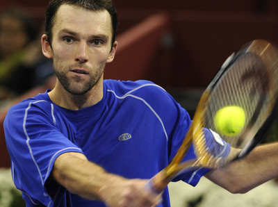 カルロビッチ ジョコビッチを下し8強入り