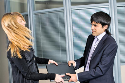 会社があなたのネット投稿をチェックしているかも、米調査