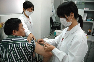 中国の製薬会社、狂犬病ワクチンをリコール 生産記録不正で