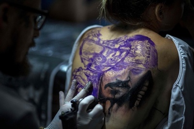 ブラジル・リオでタトゥーの祭典が開幕