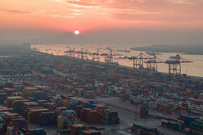 中国の23年経済成長率、コロナ禍除く90年以降で最低の予想