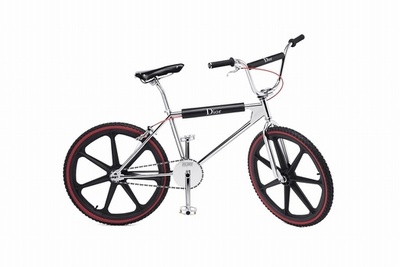 世界限定70台！「ディオール オム」からBMX登場