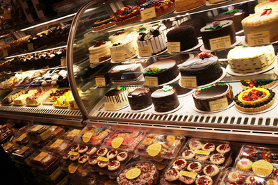 ケーキやジュースに課税でメタボ対策、ハンガリー