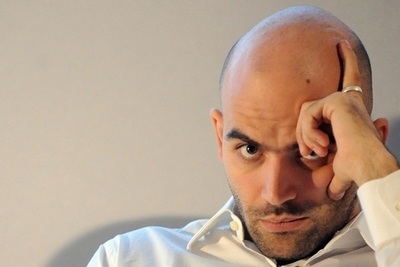 暗殺予告受けた『死都ゴモラ』の著者、イタリア出国へ