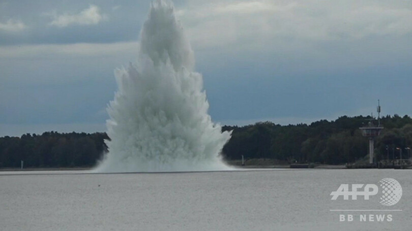 第2次世界大戦の巨大不発弾、処理作業中に爆発 けが人なし