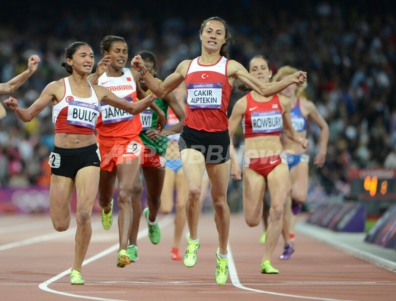 アルプテキンが女子1500メートルを制し金メダル