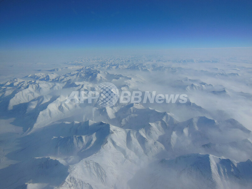 果てしなく続くアラスカの白い山並み Nasa観測機 写真1枚 国際ニュース Afpbb News