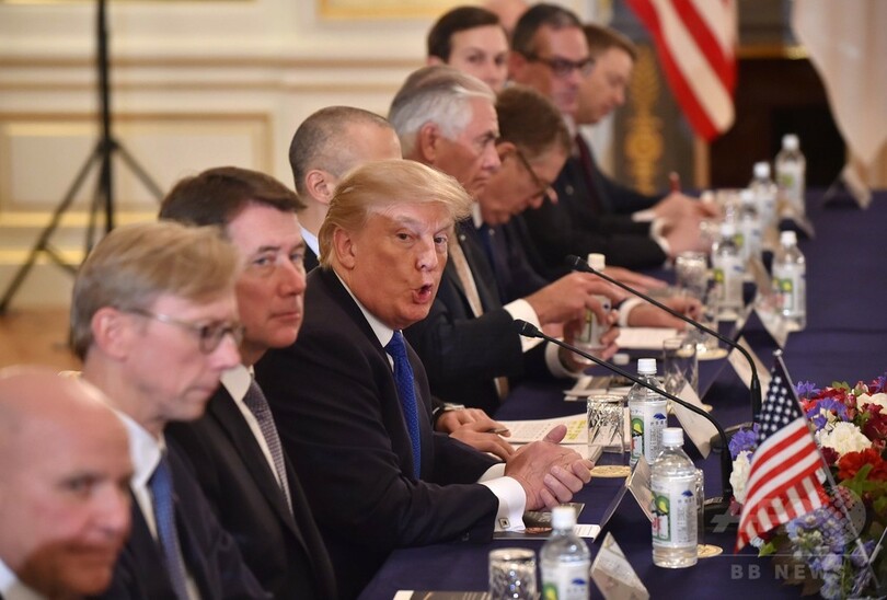 トランプ米大統領、迎賓館で安倍首相と首脳会談