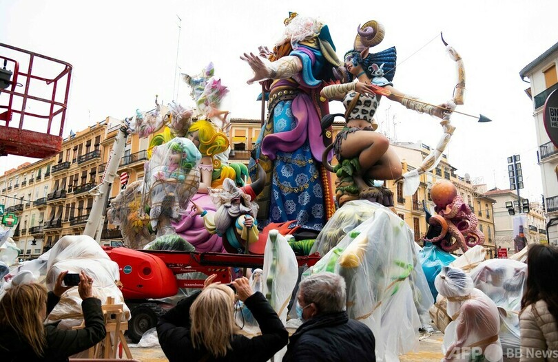 スペイン恒例の火祭り ファリャス 張り子の人形がずらり 写真25枚 国際ニュース Afpbb News