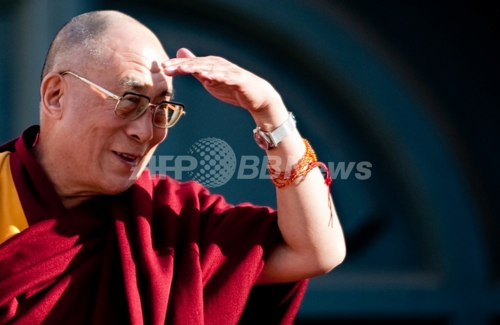 南ア、ダライ・ラマにビザ発給拒否 「中国の圧力」との観測を否定