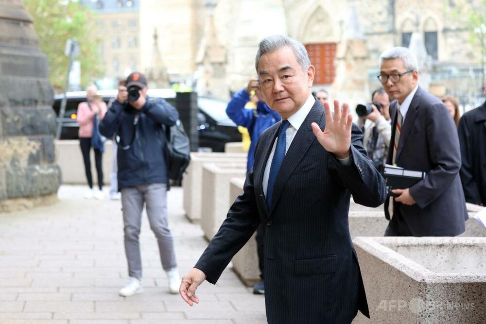 中国外相、米国務長官と電話会談 関係改善には「行動が必要」と強調