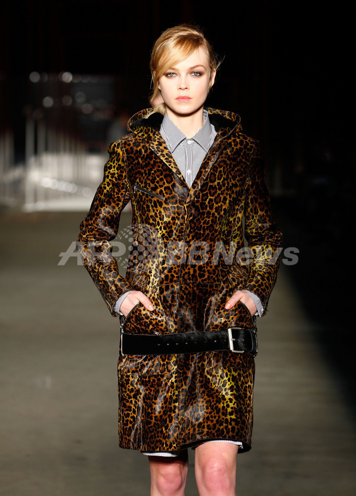 ＜12/13年秋冬NYコレクション＞ディーゼル ブラック ゴールド