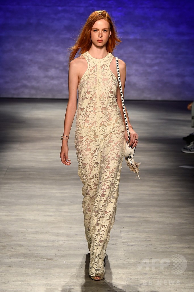 3Dメガネで見るコレクション！？「レベッカ・ミンコフ」15年春夏