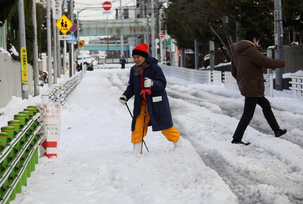 都心で45年ぶりの大雪、東北でも積雪増える