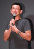 韓国・ソウルで行われた、映画『ベテラン』の舞台あいさつに臨む、俳優のファン・ジョンミン（2015年8月16日撮影）。(c)STARNEWS