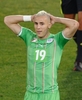 2010年サッカーW杯南アフリカ大会（%%2010 World Cup%%）1次リーグC組、米国対アルジェリア。試合は後半ロスタイムにランドン・ドノバン（%%Landon Donovan%%）が決勝点を挙げた米国が1-0で勝利し、勝ち点5の同組1位で決勝トーナメントに進んだ。写真は得点機を逸し頭を抱えるアルジェリアのハッサン・イェブダ（%%Hassan Yebda%%）。（2010年6月23日撮影）(c)AFP/HOANG DINH NAM